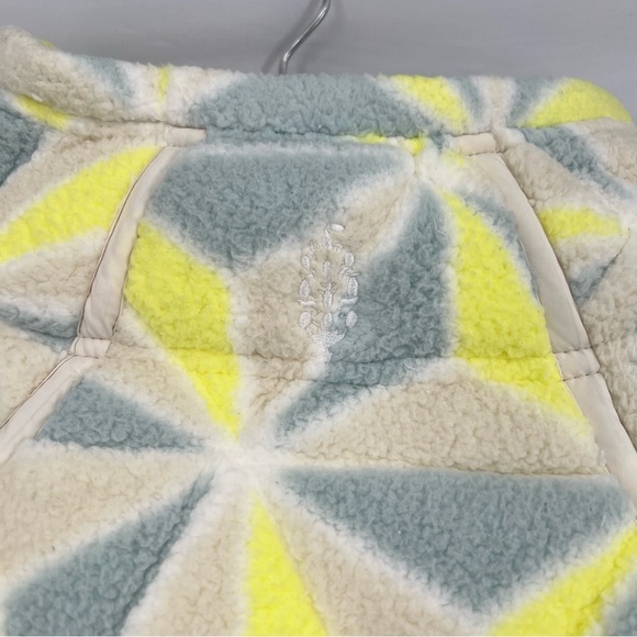 Free People Movement Mountain High Yellow Blue Geometric Print Sherpa Puffer NWT - Picture 10 of 10